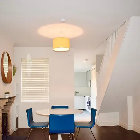 Daire Classic 2 Bedroom Near The City Centre